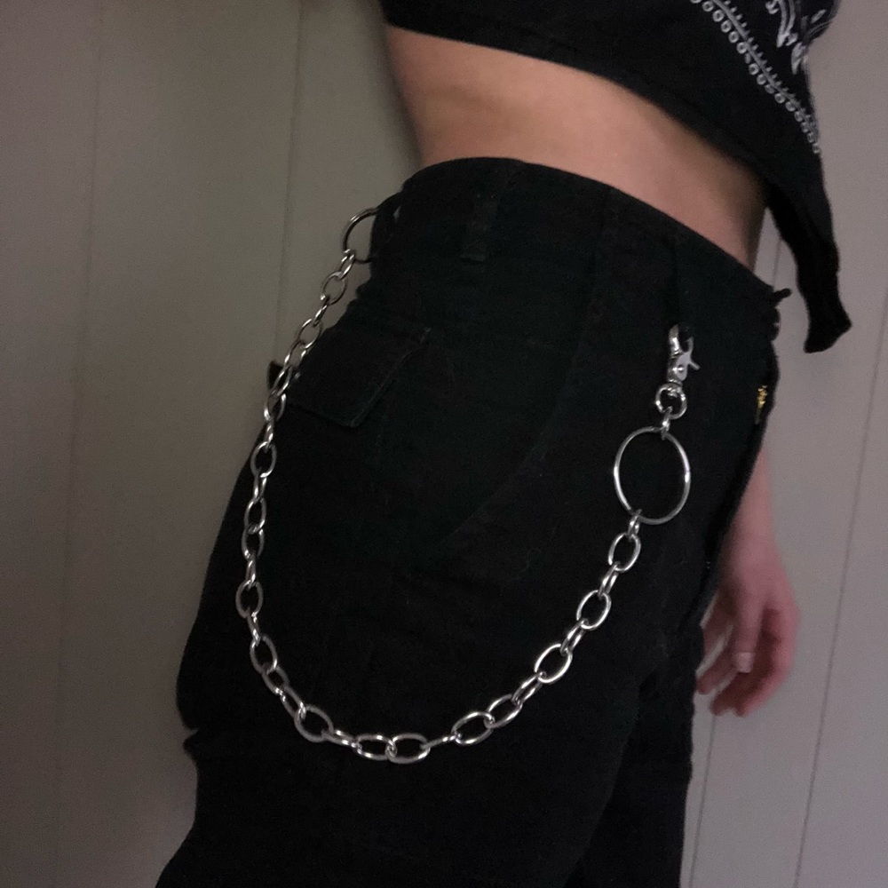 pants chain